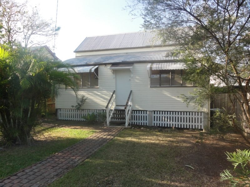 36 Avondale Avenue, Annerley QLD 4103