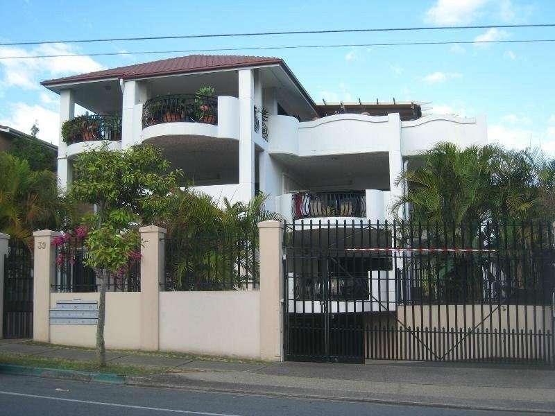 4/39 Edmondstone Street, South Brisbane QLD 4101