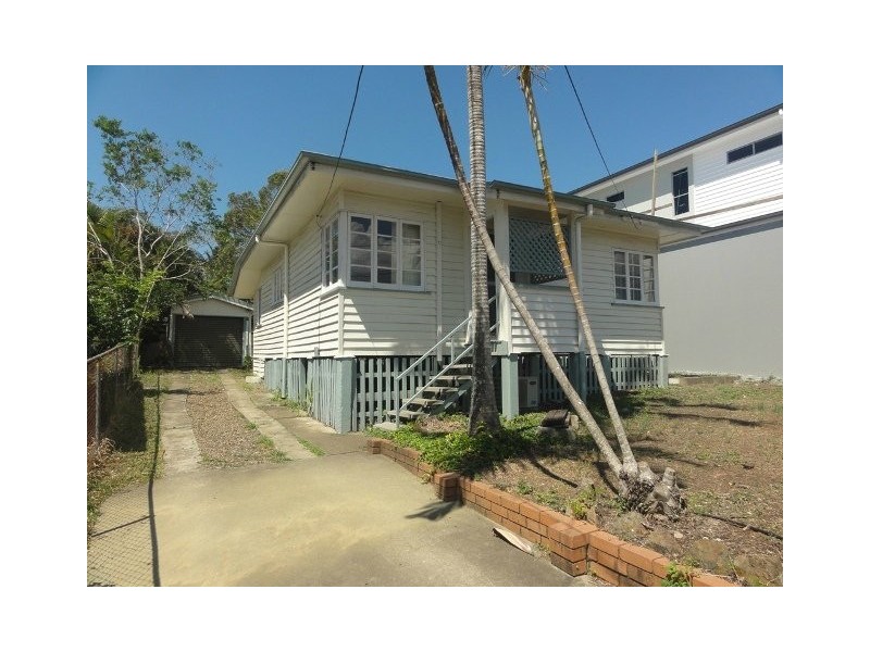 81 White Street, Graceville QLD 4075