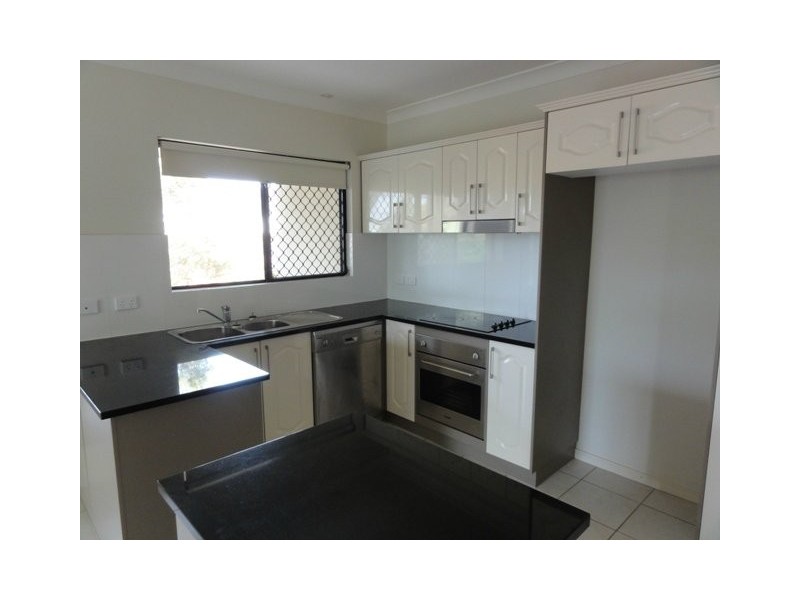 2/97 Wallace Street, Chermside QLD 4032