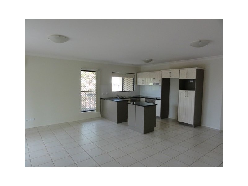 2/97 Wallace Street, Chermside QLD 4032