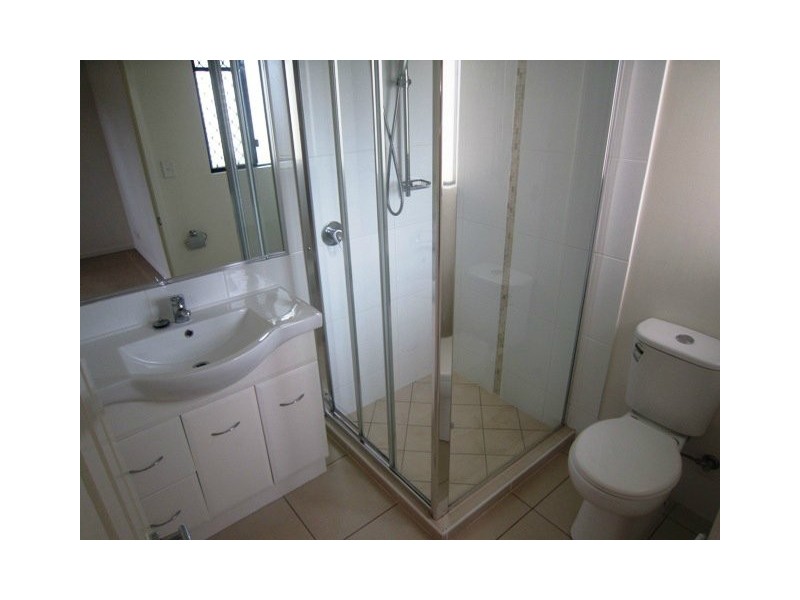 2/76 Gillies Street, Zillmere QLD 4034