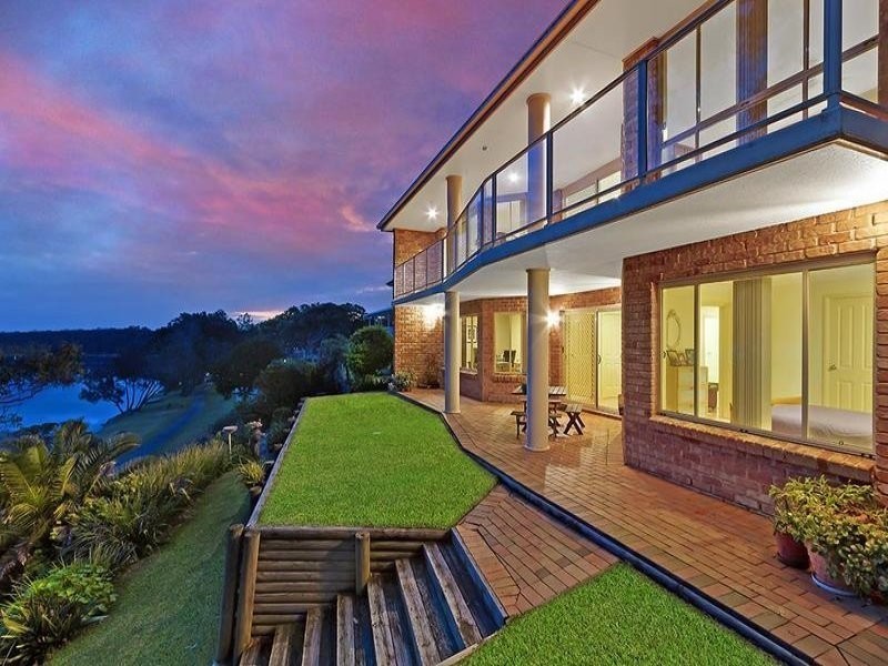 140 Diamond Head Drive, Budgewoi NSW 2262