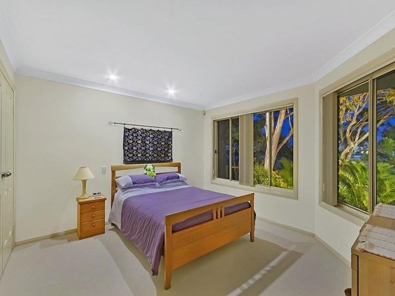 140 Diamond Head Drive, Budgewoi NSW 2262