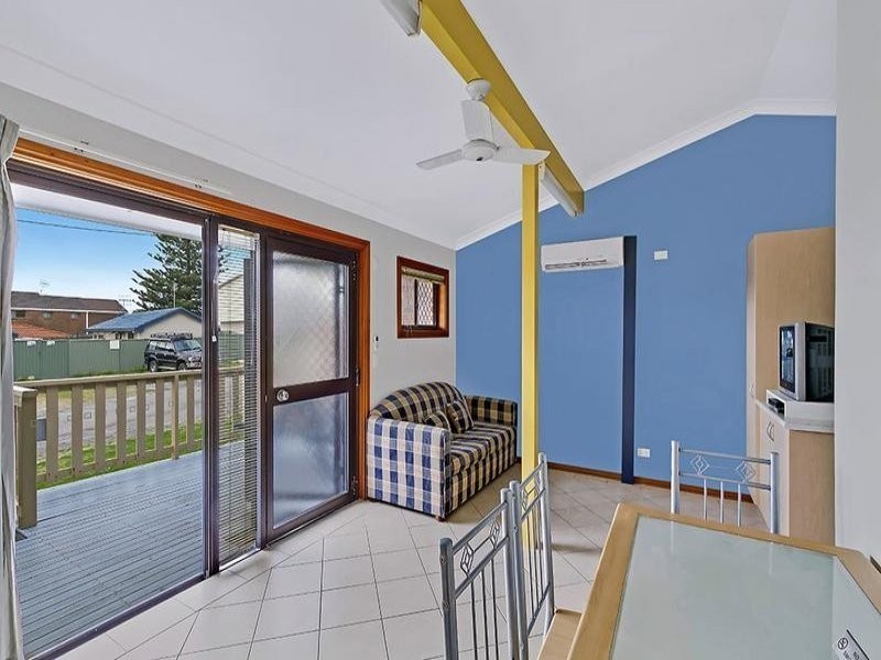 35 Hutton Road, The Entrance North NSW 2261