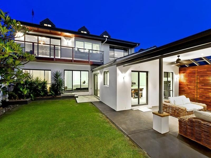 18 Curtis Parade, The Entrance North NSW 2261