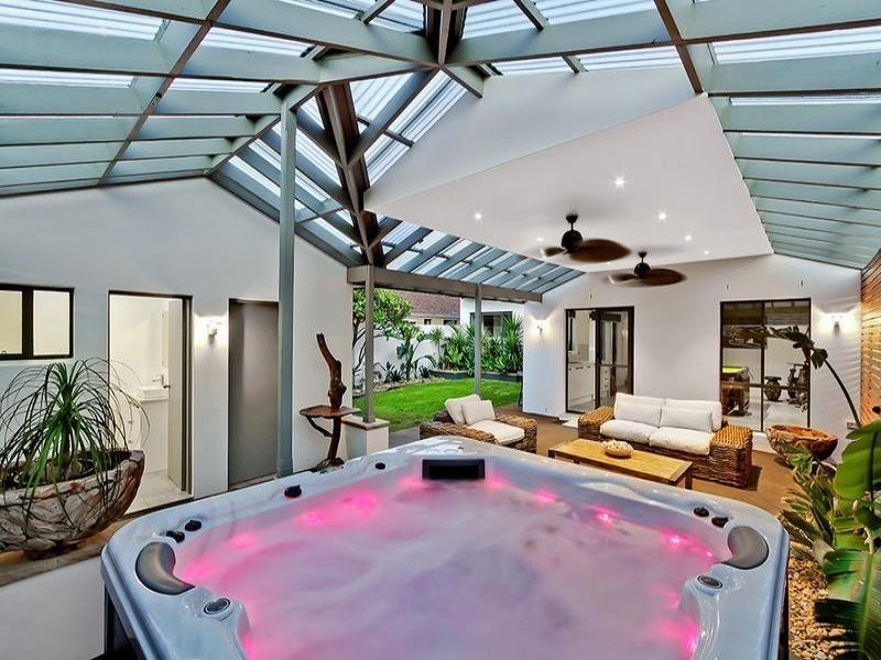 18 Curtis Parade, The Entrance North NSW 2261