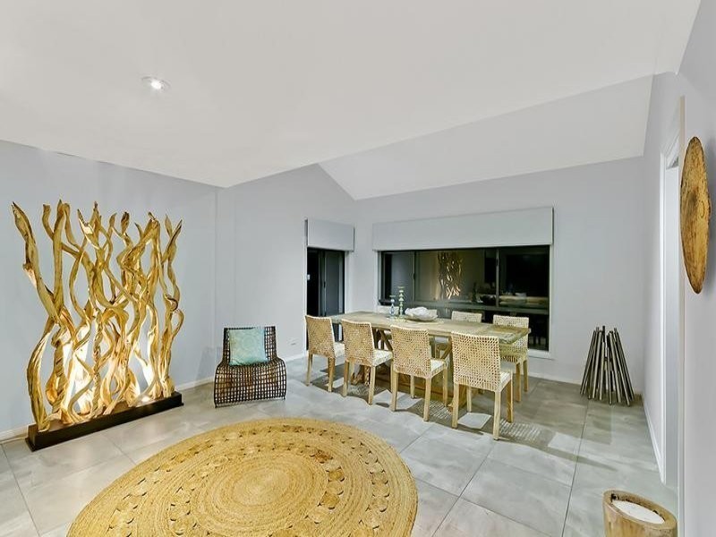 18 Curtis Parade, The Entrance North NSW 2261