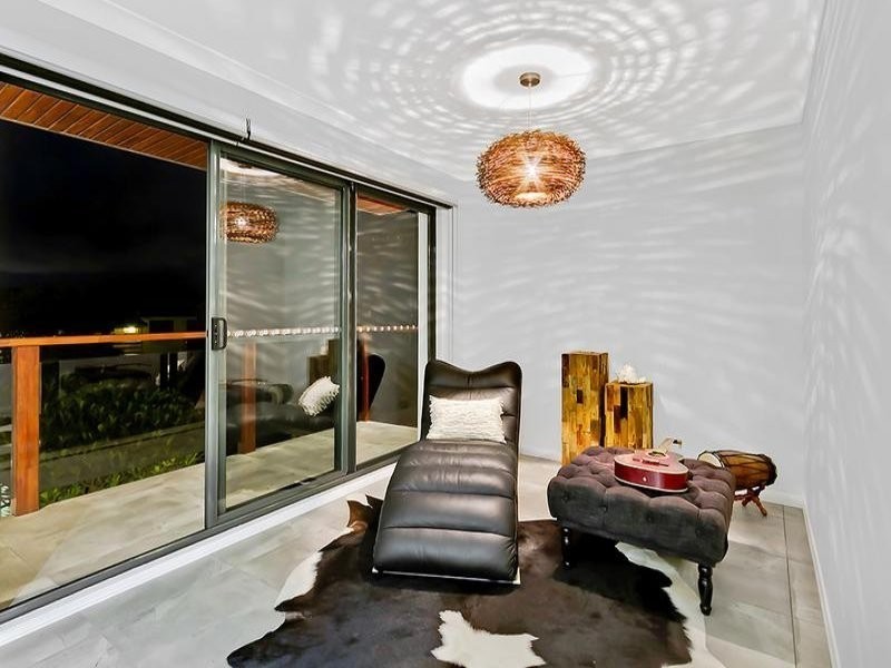 18 Curtis Parade, The Entrance North NSW 2261