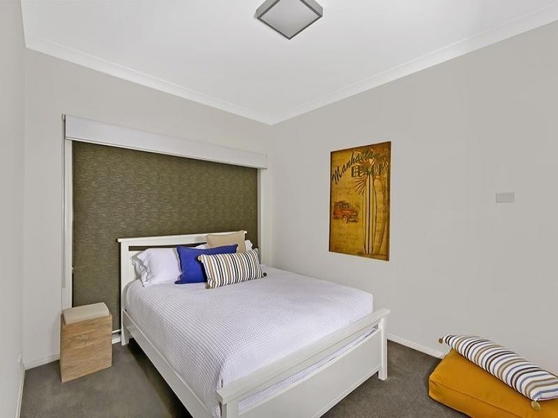18 Curtis Parade, The Entrance North NSW 2261