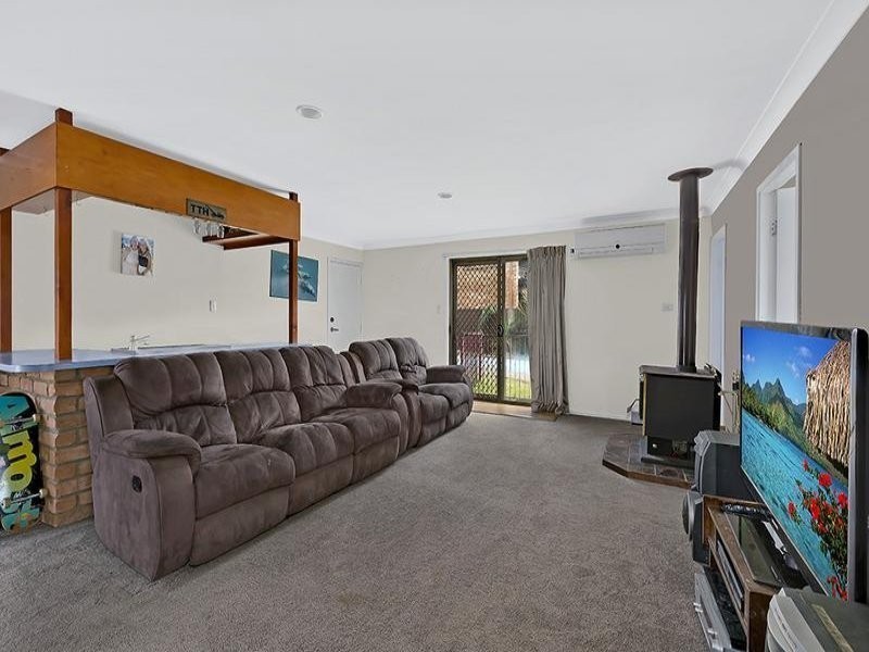 9 Manning Road, The Entrance NSW 2261