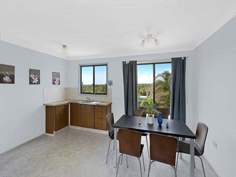 22 Margherita Avenue, Bateau Bay NSW 2261