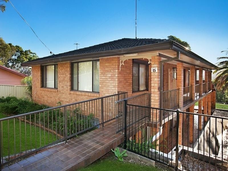 5 Tower Street, Bateau Bay NSW 2261