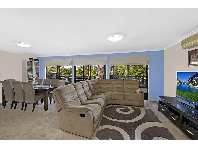 38 Elaine Avenue, Berkeley Vale NSW 2261