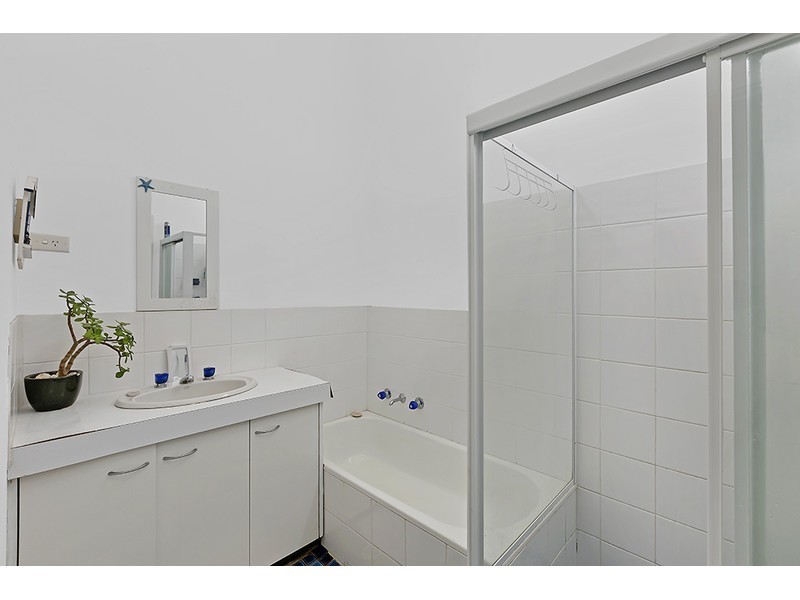 38 Elaine Avenue, Berkeley Vale NSW 2261