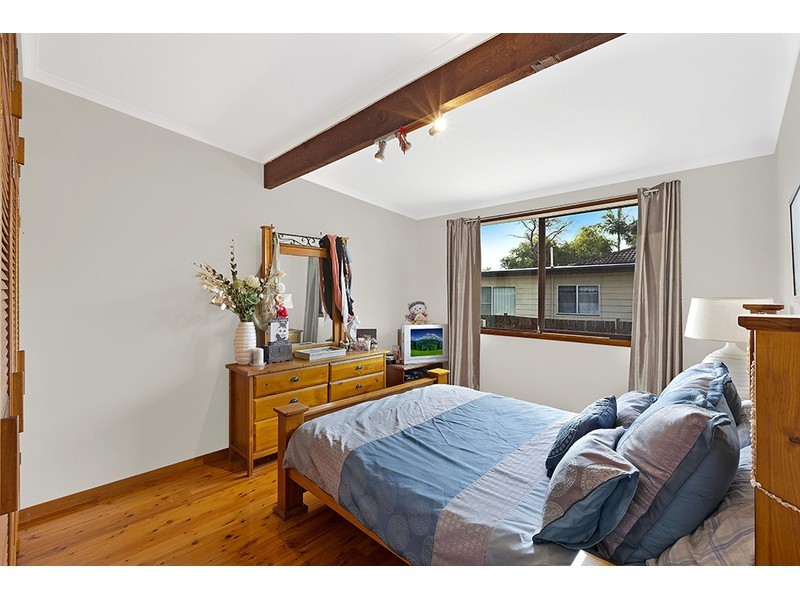18 Shamrock Drive, Berkeley Vale NSW 2261