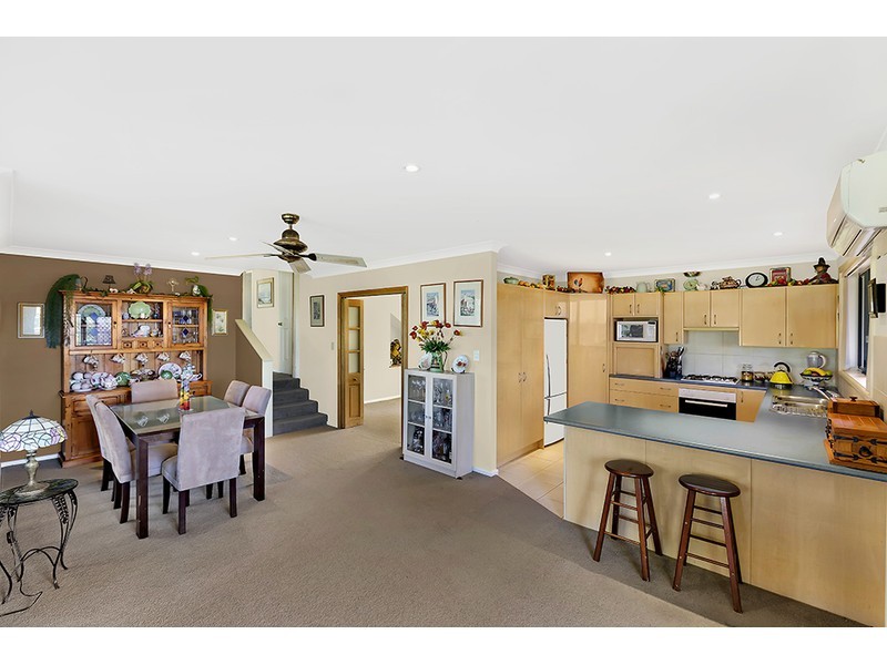 2 Grandis Place, Bateau Bay NSW 2261