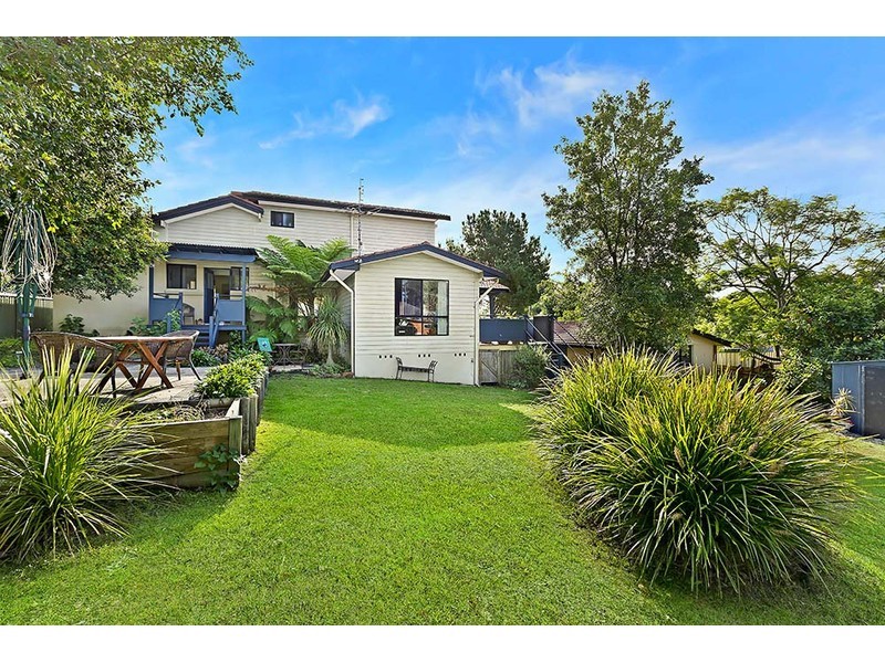 2 Grandis Place, Bateau Bay NSW 2261