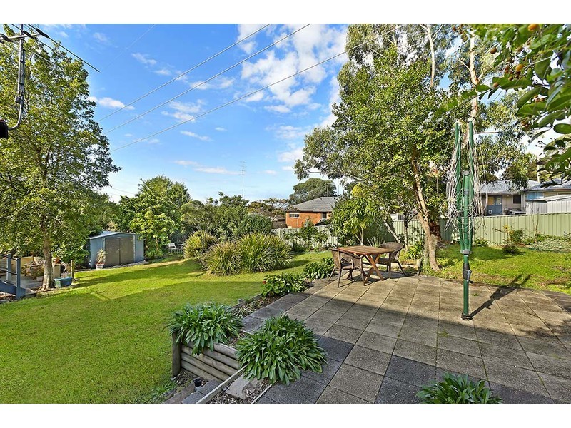 2 Grandis Place, Bateau Bay NSW 2261