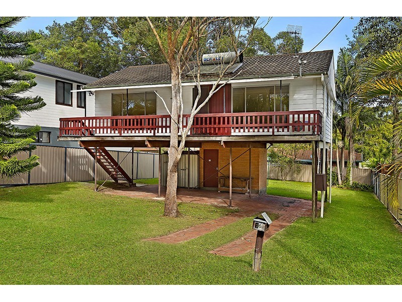16 Pelican Steet, Tumbi Umbi NSW 2261