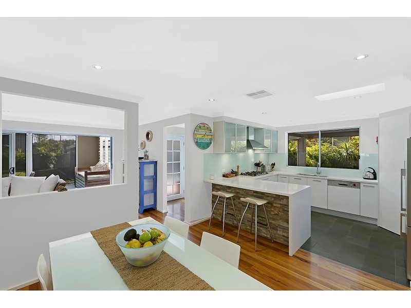 6 Neale Street, Long Jetty NSW 2261