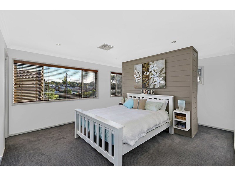 6 Neale Street, Long Jetty NSW 2261