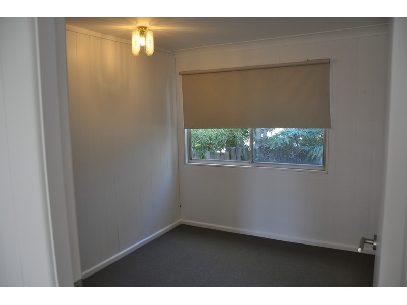 42 Flinders Avenue, Killarney Vale NSW 2261