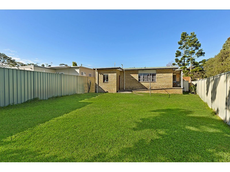 35 Cornish Avenue, Killarney Vale NSW 2261
