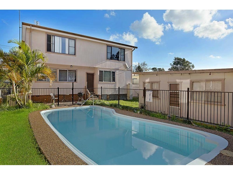 81 Lakedge Avenue, Berkeley Vale NSW 2261