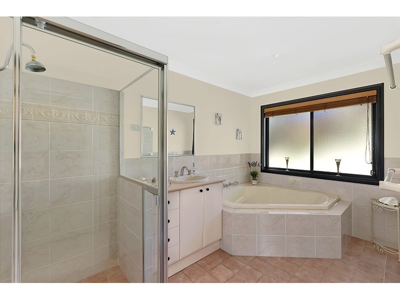 9 Honeysuckle Close, Glenning Valley NSW 2261