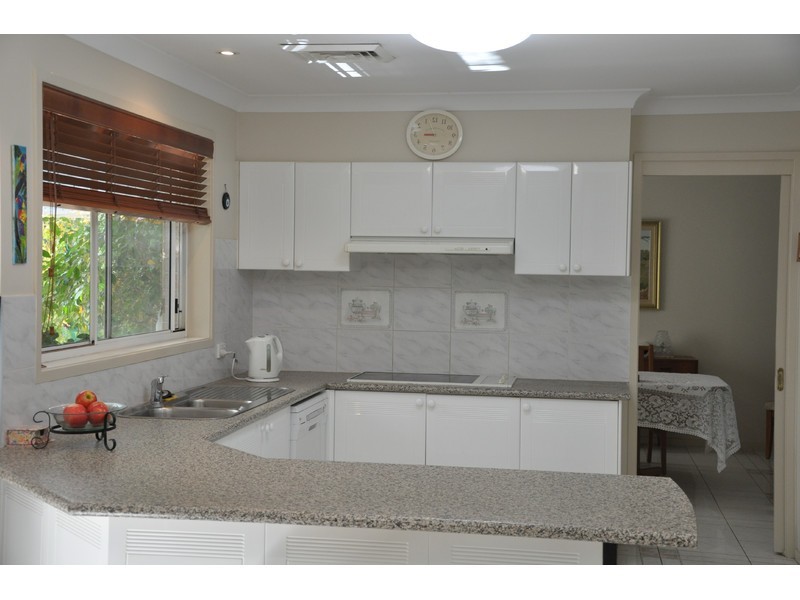 2 Bangalow Close, Tumbi Umbi NSW 2261