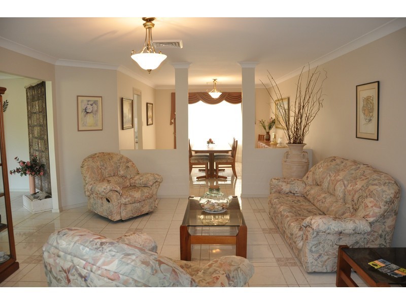 2 Bangalow Close, Tumbi Umbi NSW 2261