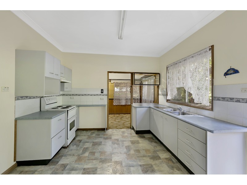 115 Wyong Road, Berkeley Vale NSW 2261