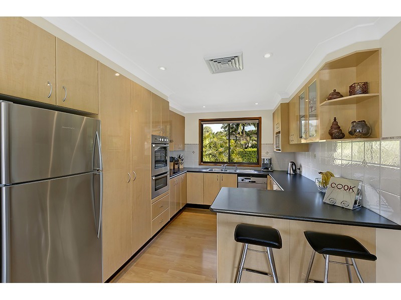 7 Fishermens Bend, Bateau Bay NSW 2261