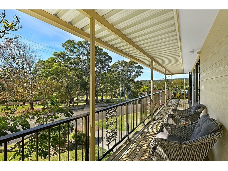 7 Fishermens Bend, Bateau Bay NSW 2261