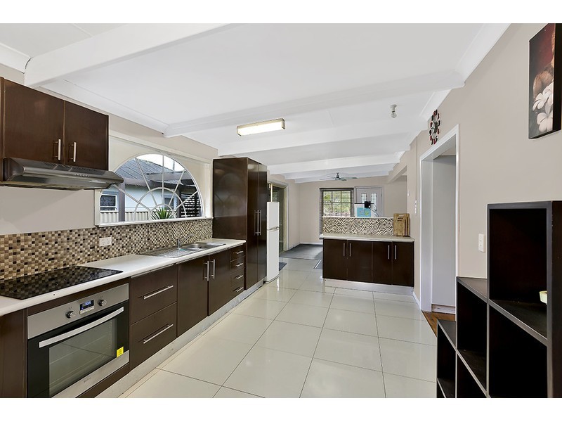 38 Laguna Parade, Berkeley Vale NSW 2261