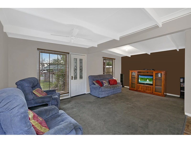 38 Laguna Parade, Berkeley Vale NSW 2261