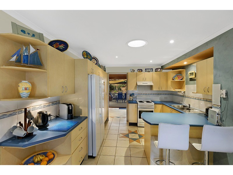 34 Elaine Avenue, Berkeley Vale NSW 2261