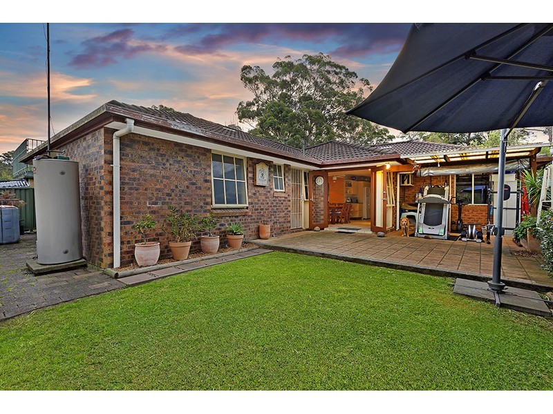 34 Elaine Avenue, Berkeley Vale NSW 2261
