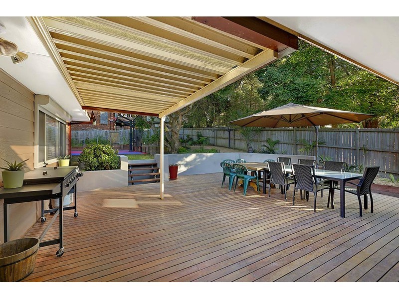 8 Roger Crescent, Berkeley Vale NSW 2261