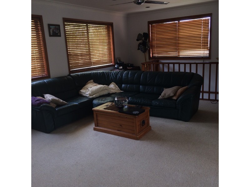 17 Valleyview Drive, Bateau Bay NSW 2261