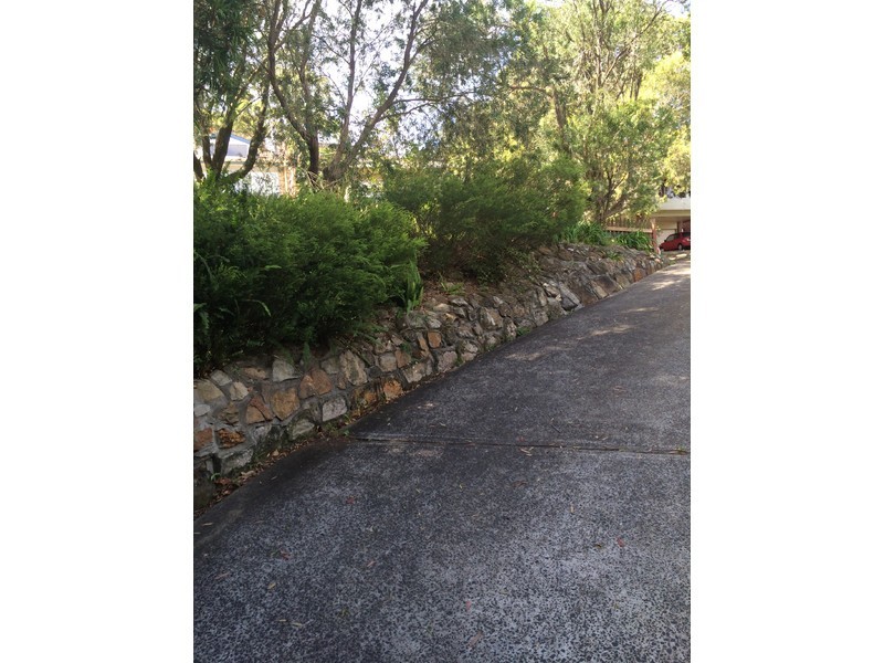 17 Valleyview Drive, Bateau Bay NSW 2261