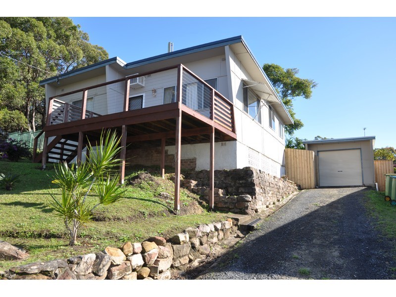 21 Wirigi Street, Berkeley Vale NSW 2261