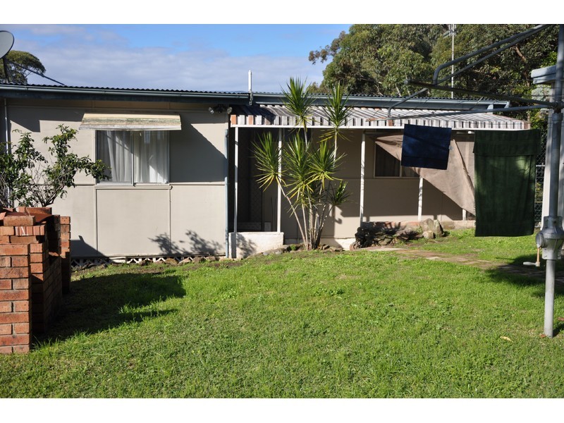 21 Wirigi Street, Berkeley Vale NSW 2261