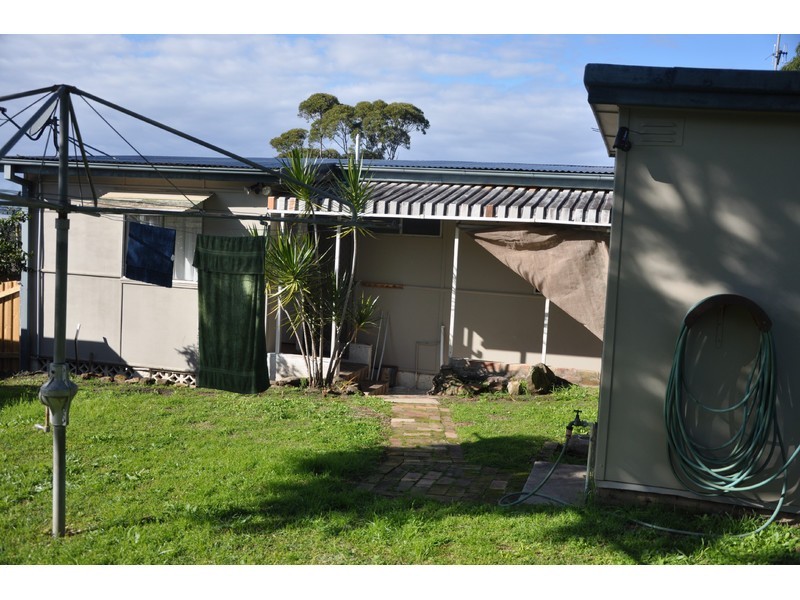 21 Wirigi Street, Berkeley Vale NSW 2261