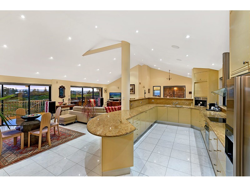 7 Wyuna Avenue, The Entrance North NSW 2261