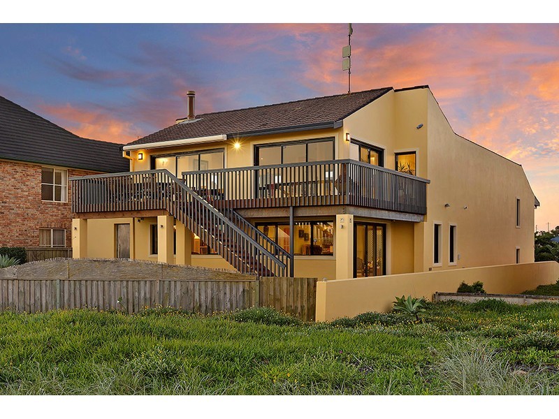 7 Wyuna Avenue, The Entrance North NSW 2261