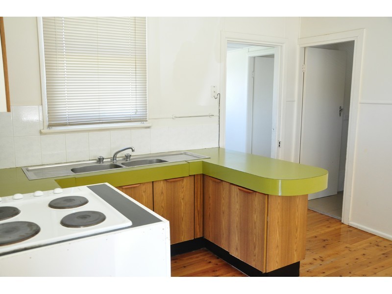 30 Tasman Avenue, Killarney Vale NSW 2261