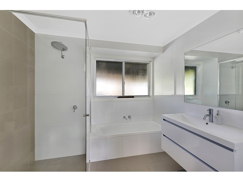 18 Grevillea Crescent, Berkeley Vale NSW 2261