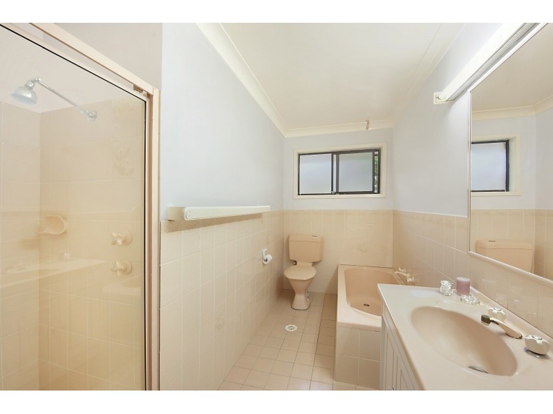 9 Bluebell Avenue, Berkeley Vale NSW 2261